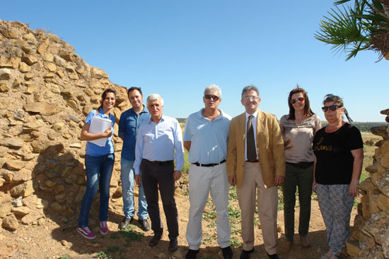 En la imagen, diversos responsables de la restauración del yacimiento arqueológico.