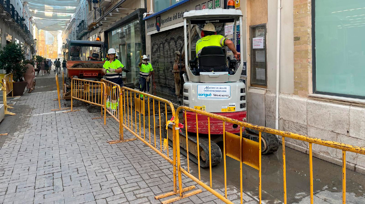 Las obras de mejora en la red de abastecimiento de agua de la Calle ...