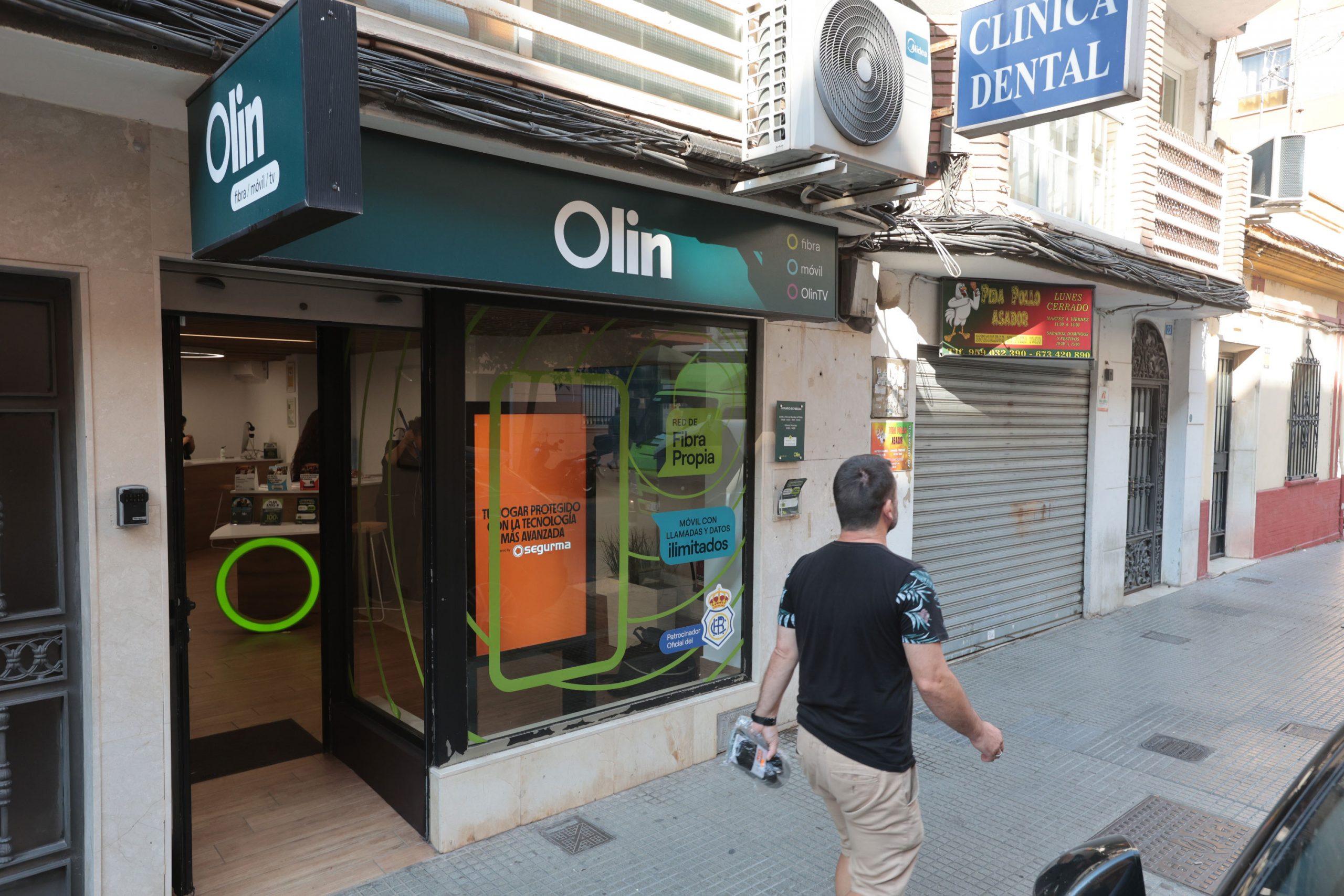 Una de las tiendas de Olin, en la calle José Fariña de la ciudad de Huelva.